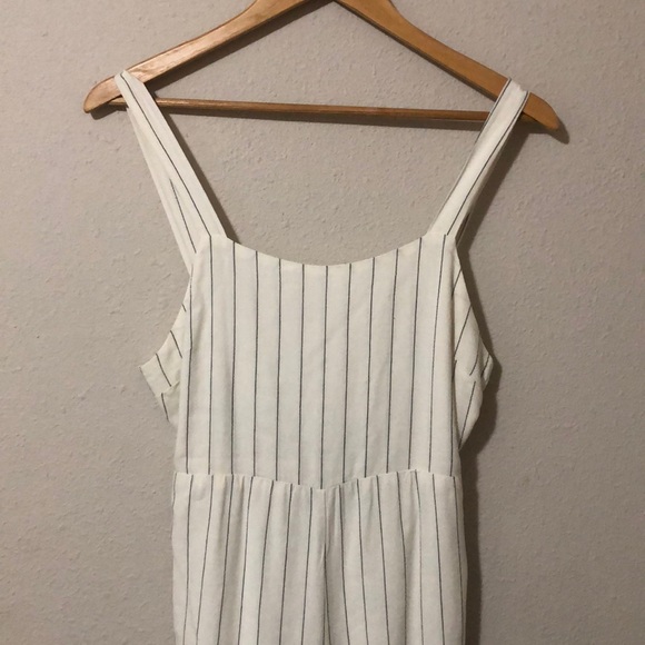 Jumpsuit NEVER WORN - Picture 3 of 3